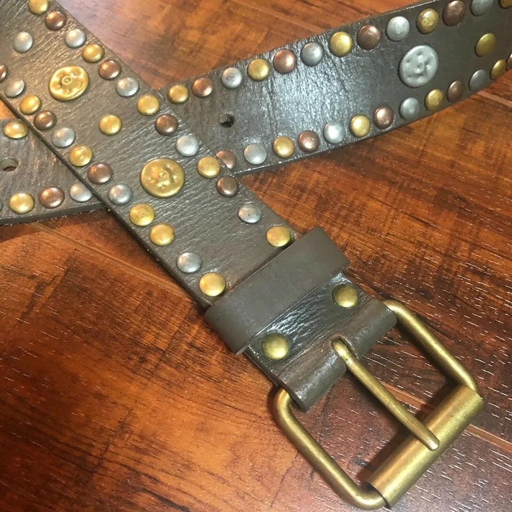 VINTAGE 1980'S STUDDED LEATHER BELT